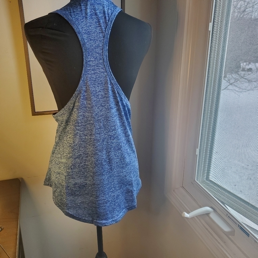 Blue Medium workout Tank top - Picture 8 of 8